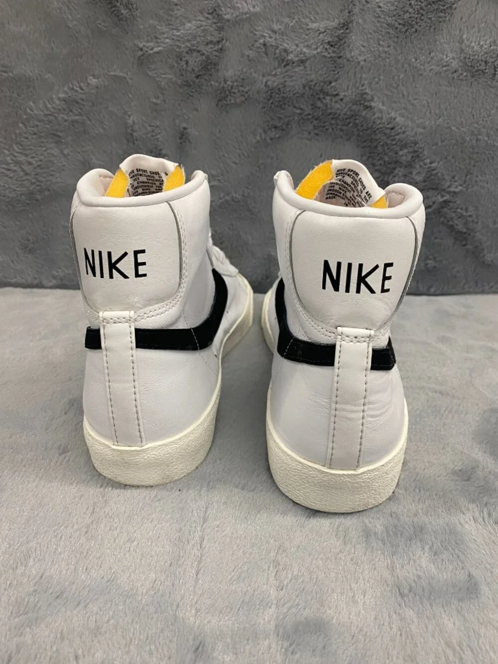 Nike Blazer Mid 77 Blue & White High Top Sneakers Womens Size 10 Gym Casual Shoe